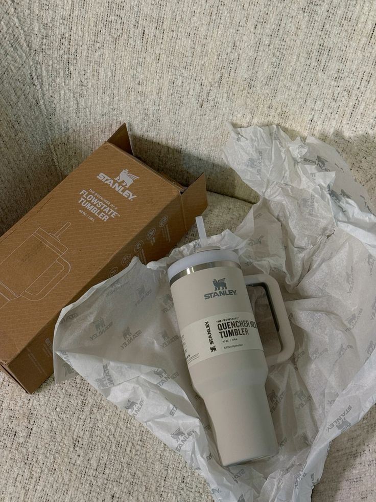 Stanley Tumblers with Free Carrier Bag at Best Price